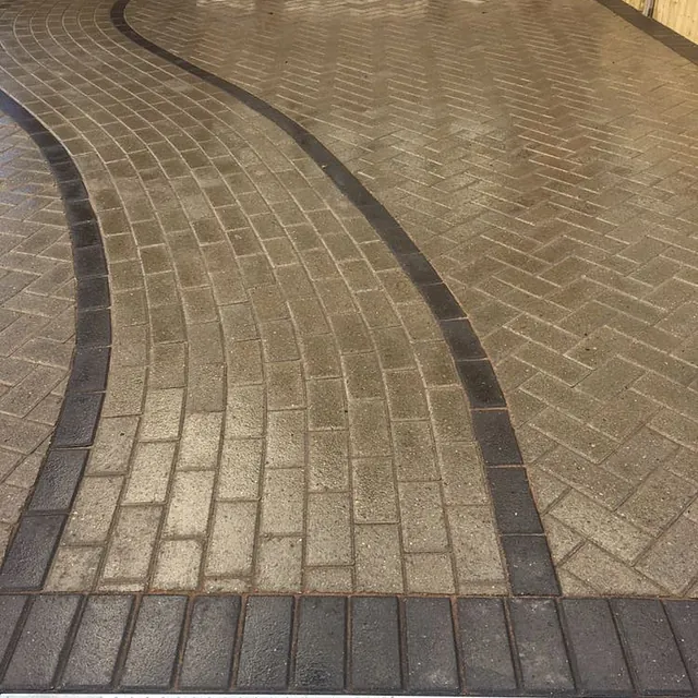 pavers chessington, surrey