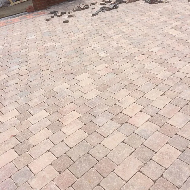pavers chessington, surrey
