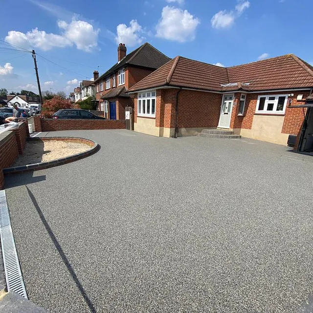 resin bond driveway