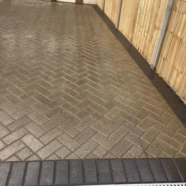 pavers chessington, surrey