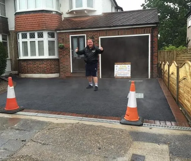 Tarmac drive