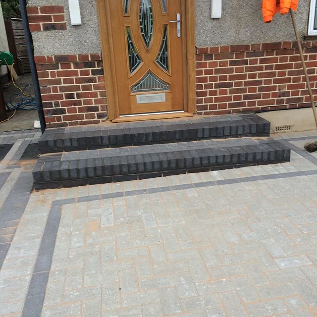 pavers chessington, surrey