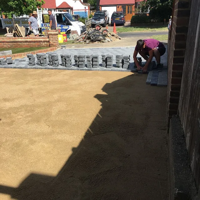 pavers chessington, surrey