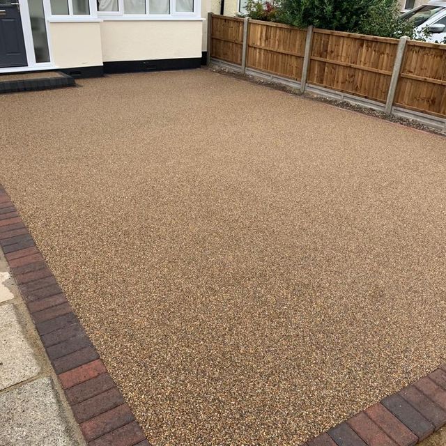 resin bond driveway