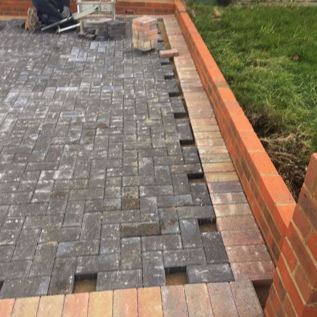 pavers chessington, surrey