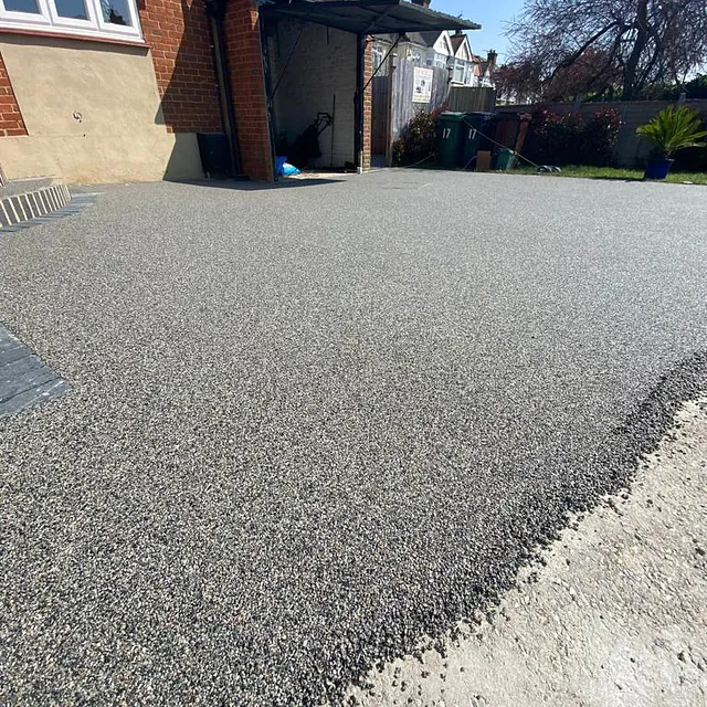 resin bond driveway