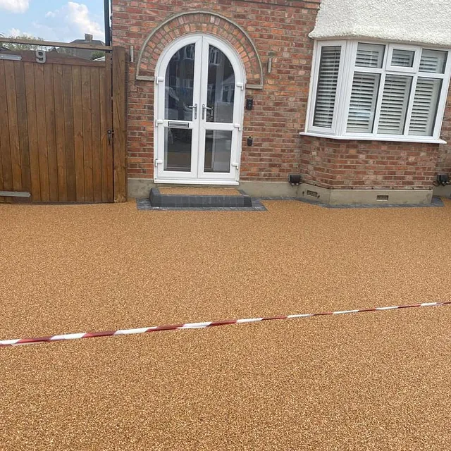 resin bond driveway