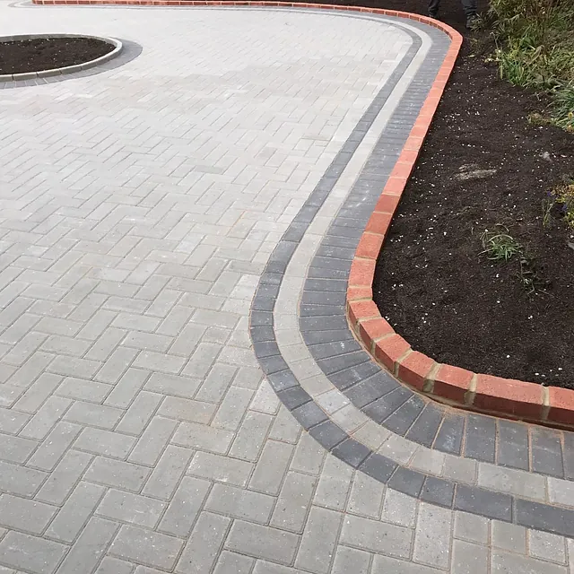 pavers chessington, surrey